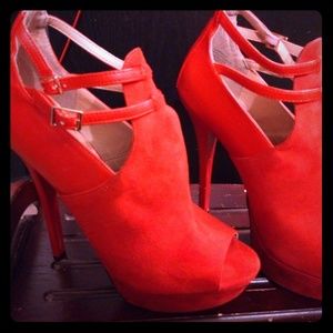 Just Fab Red peep toed booties